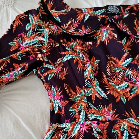 Hearts & Roses rockabilly tropical floral print midi dress. Size 12 - Picture 12 of 15